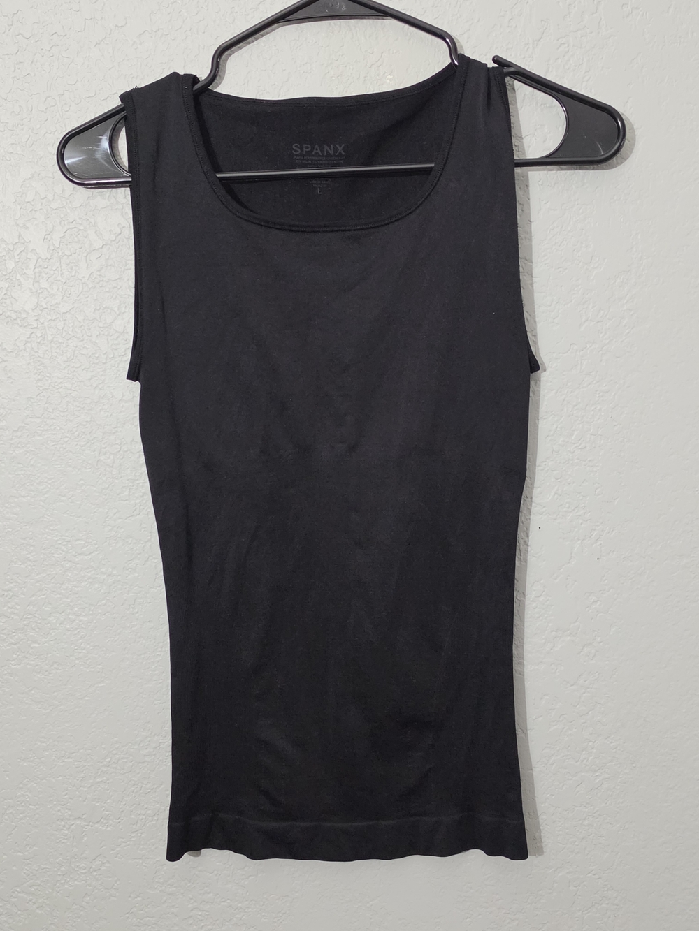 Spanx Zoned Performance Undershirt Black Scoop Neck Shaping Tank Women Large